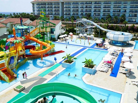 Lyra Resort & Spa Hotel