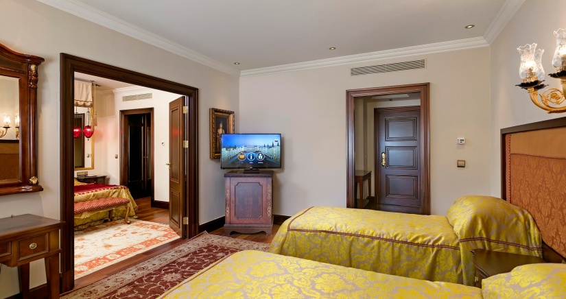 Titanic Mardan Palace