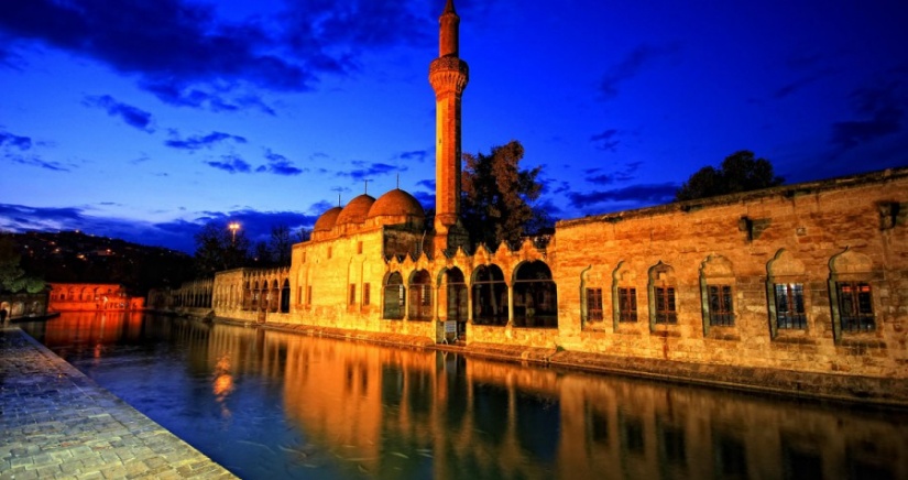 6 GECE 7 GÜN DOLU DOLU DOĞU ANADOLU ( AMSTERDAM - KONYA - AMSTERDAM)