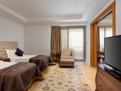 Titanic Mardan Palace